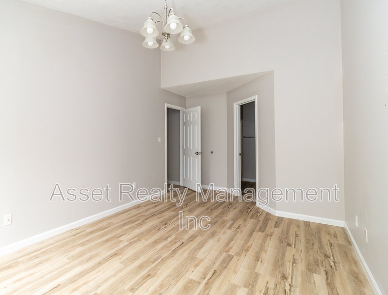 10432 Fantasy Way - 1 property image