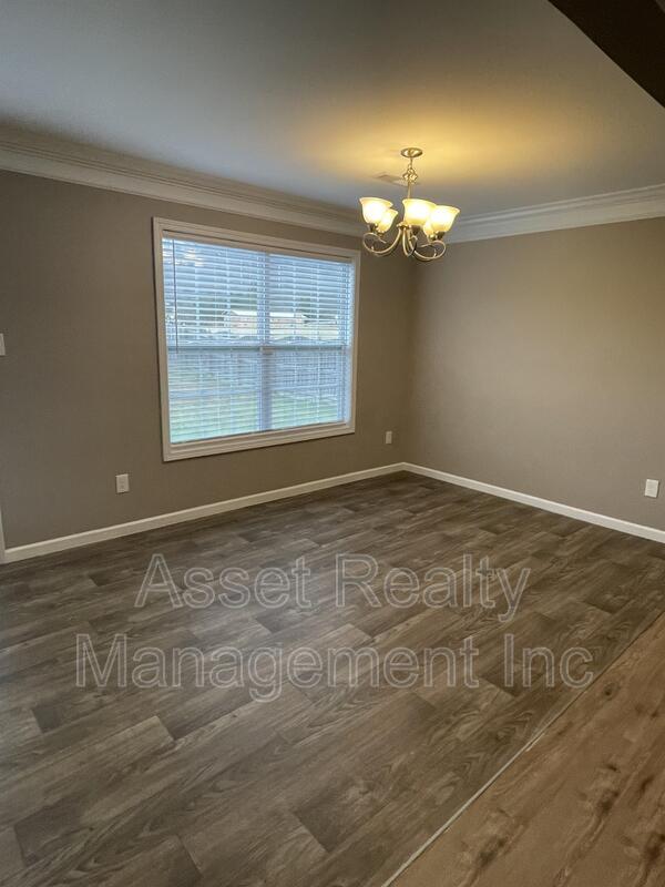 8107 Cambridge Reserve Drive property image