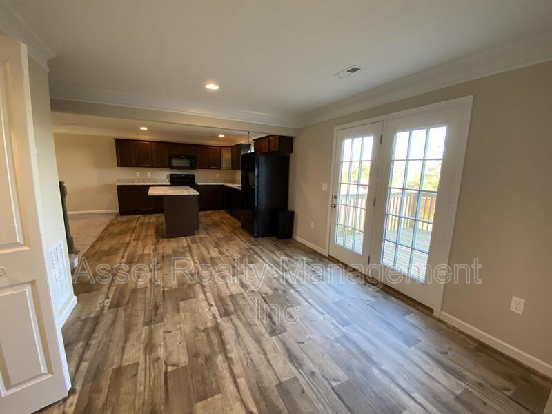 1116 Cloud View Drive property image
