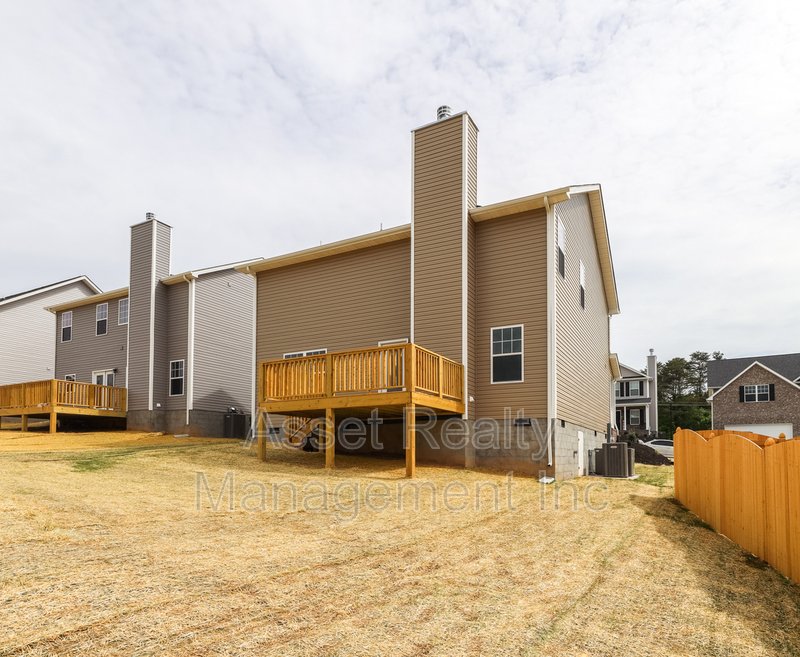 5804 Rain Cloud Road property image