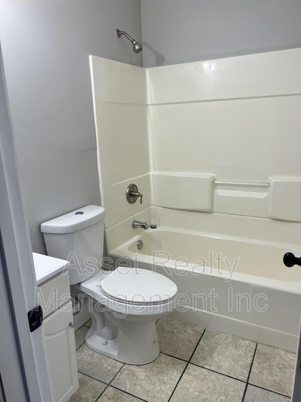 2359 East 5th Avenue - 4 property image