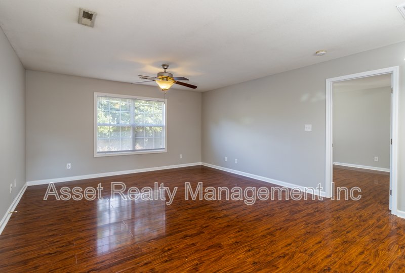 4622 Ventura Drive - 4624 property image