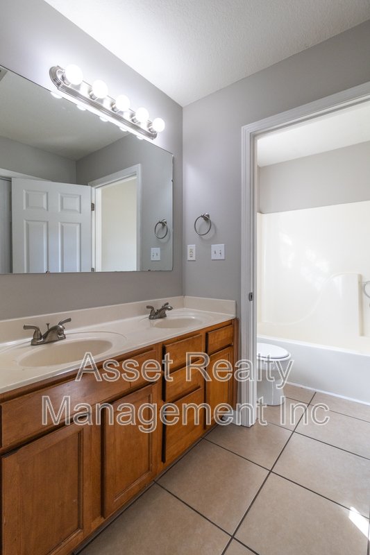 4622 Ventura Drive - 4624 property image