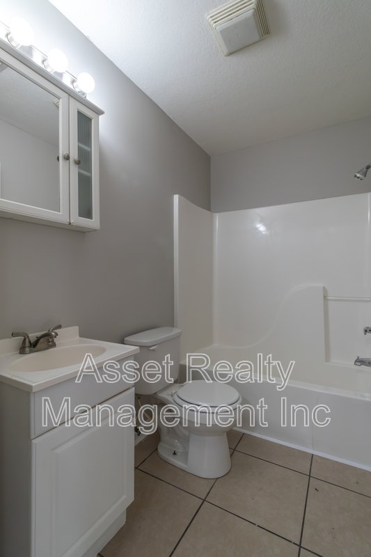 4622 Ventura Drive - 4624 property image