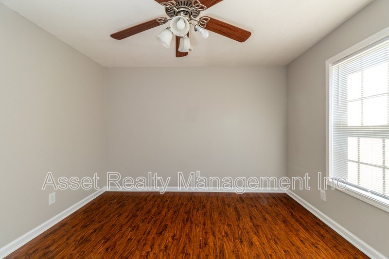 4622 Ventura Drive - 4624 property image