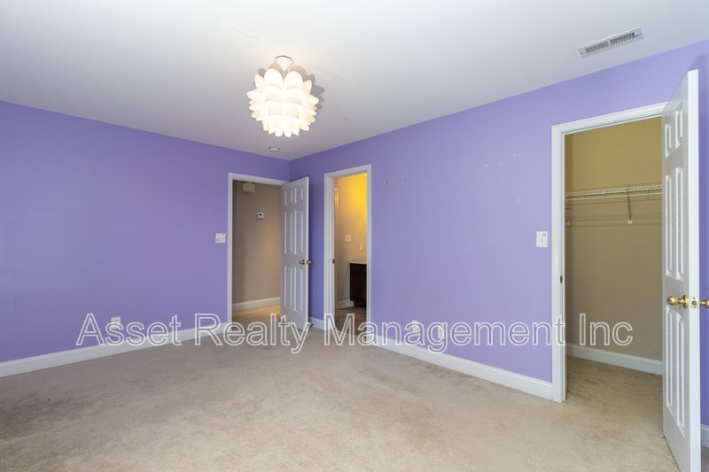 8334 Bay Gardens Lane - 1 property image