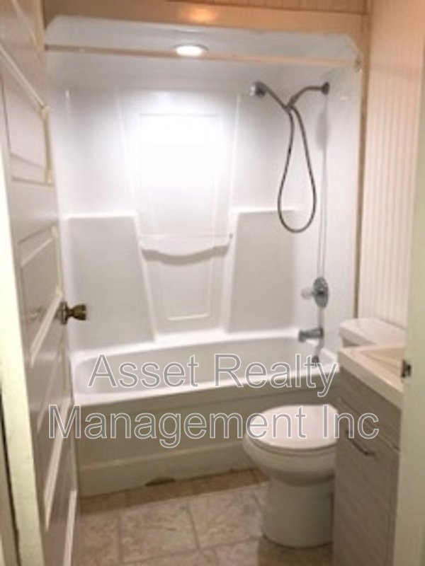 610 Lester Road Unit 4 property image