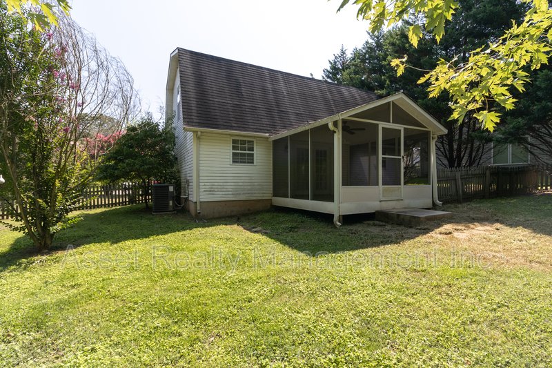 7005 Buddy J Ln property image