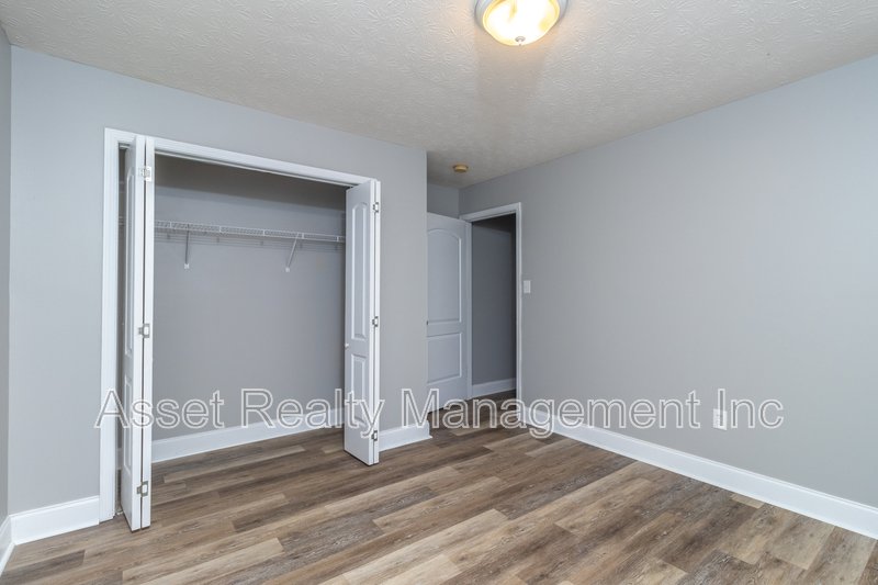 7005 Buddy J Ln property image