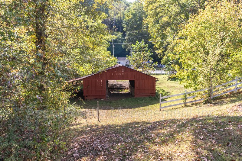 770 Mahoney Road - 1 property image