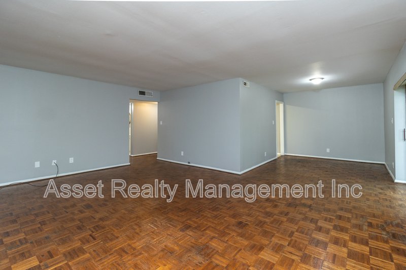 3636 Taliluna Avenue unit 216 property image