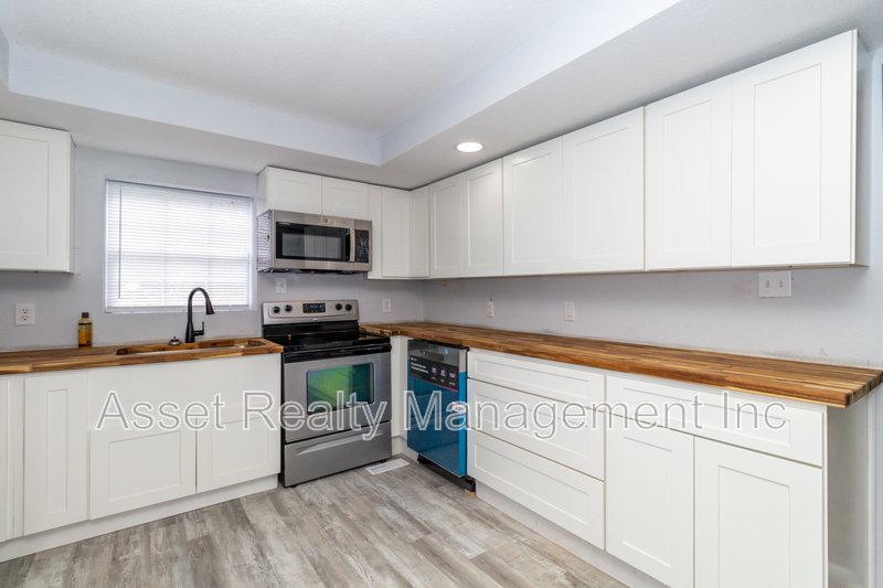 770 Mahoney Road - 1 property image