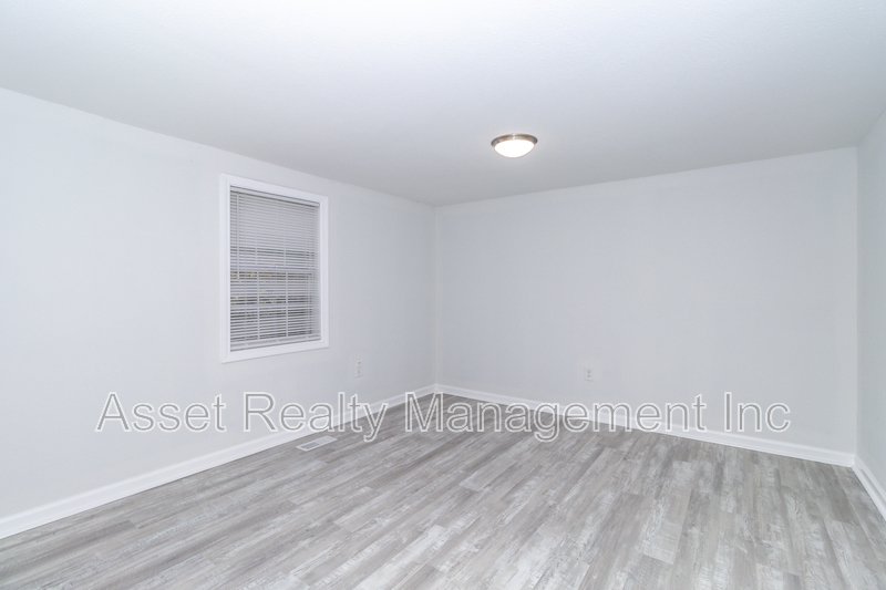 770 Mahoney Road - 1 property image