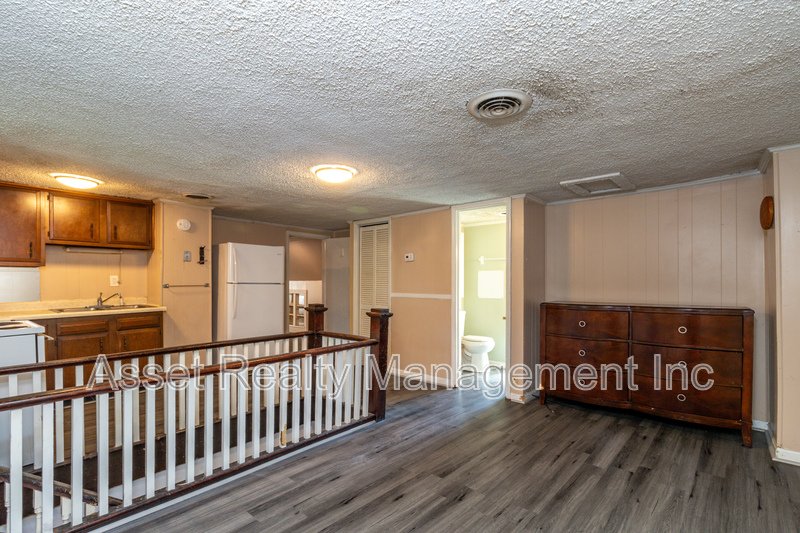 221 Hawthorne Avenue - 3 property image