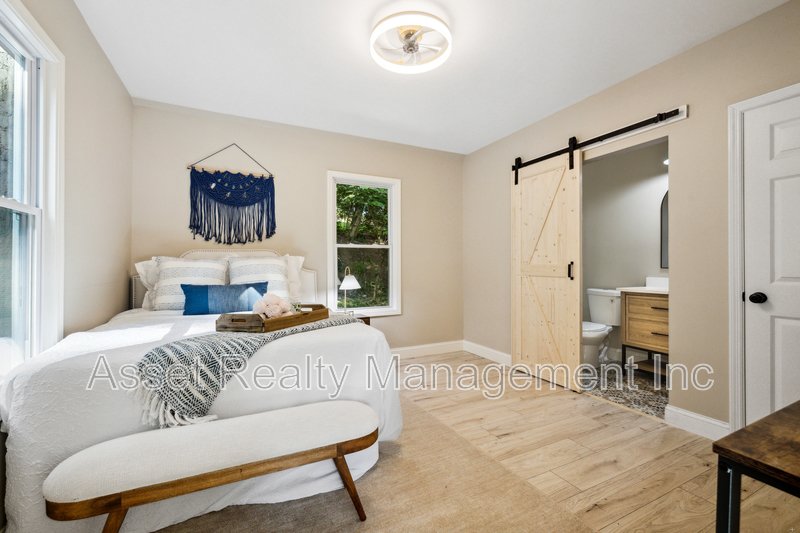 104 Overbrook Drive property image
