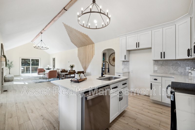 104 Overbrook Drive property image