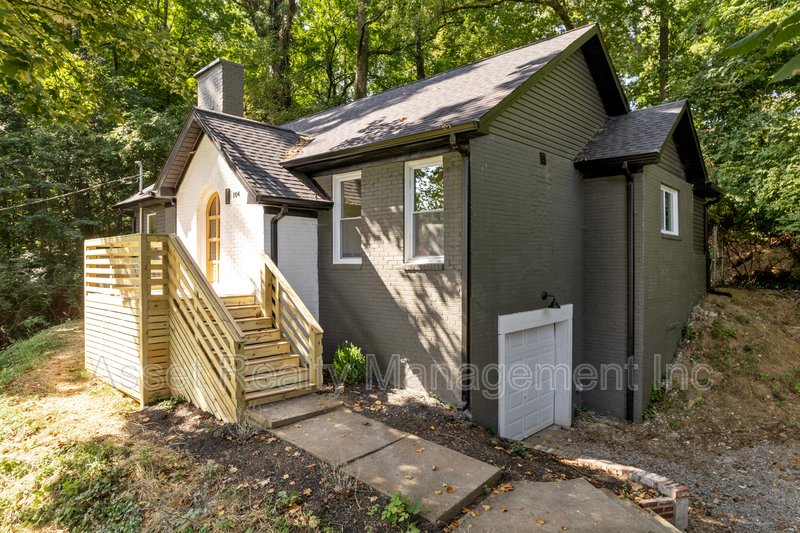 104 Overbrook Drive property image