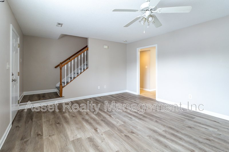 836 Duchess Way property image