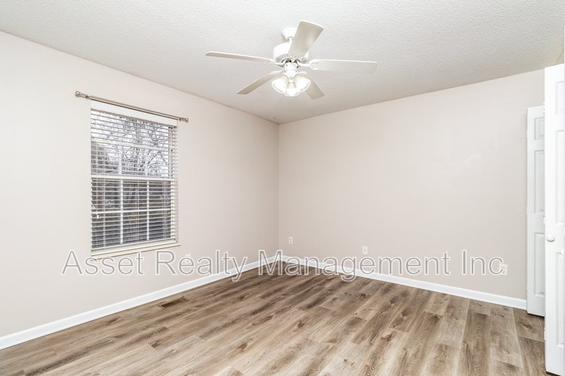 836 Duchess Way property image