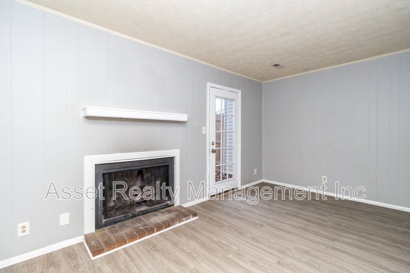 9157 Cedarpark Ln D property image