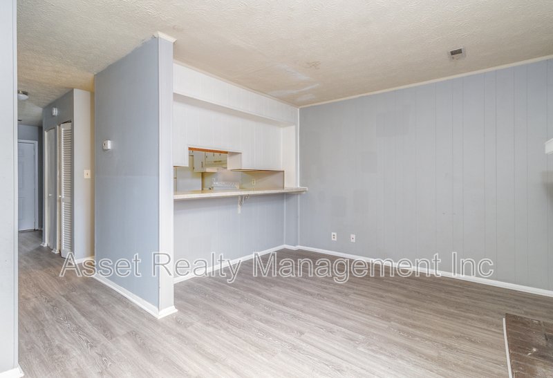 9157 Cedarpark Ln D property image