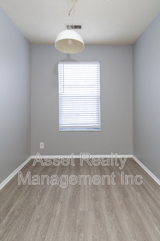 9157 Cedarpark Ln D property image