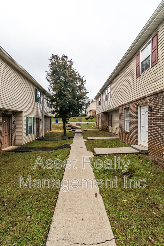 9157 Cedarpark Ln D property image