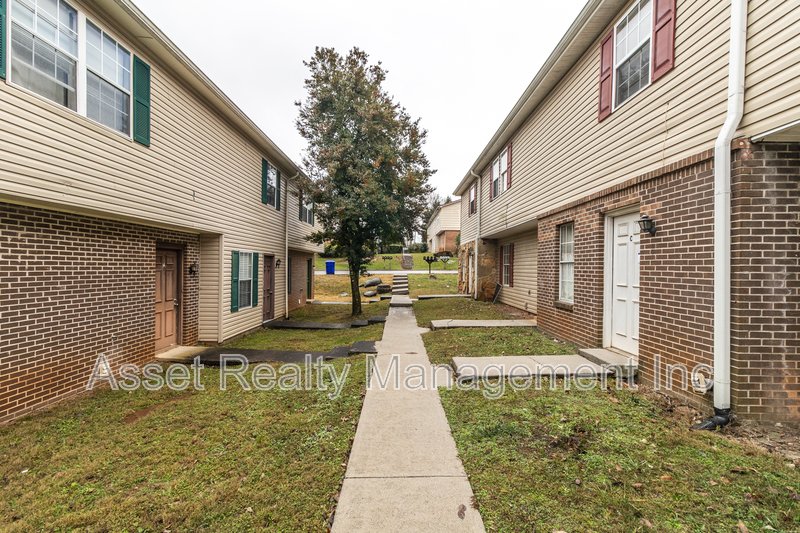 9157 Cedarpark Ln D property image