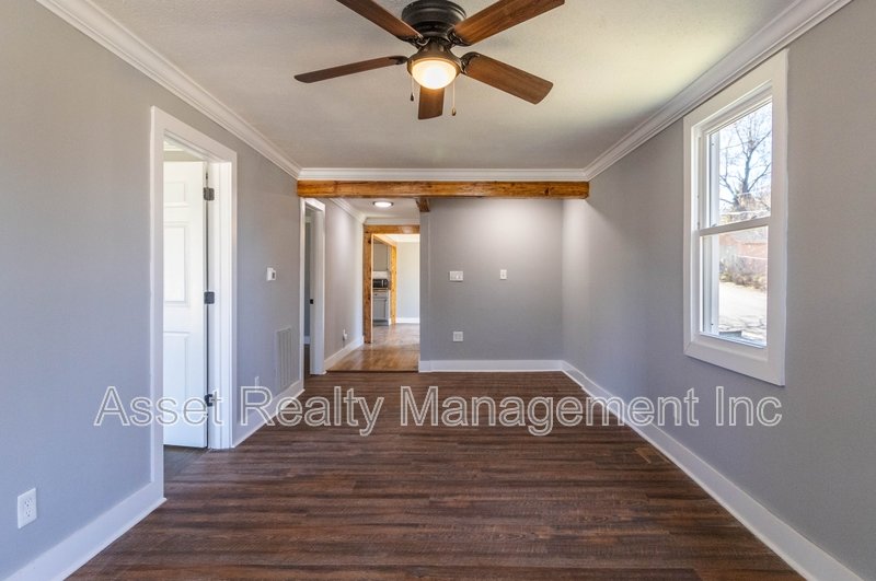 1900 Edgewood Avenue property image