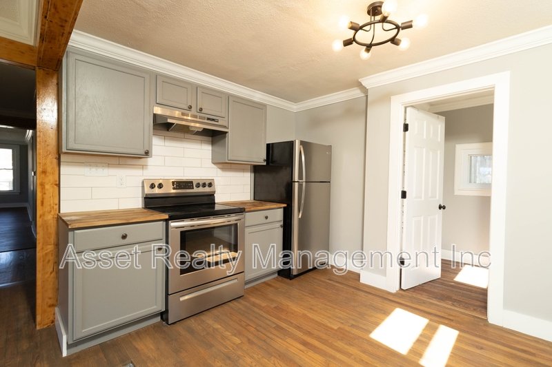 1900 Edgewood Avenue property image