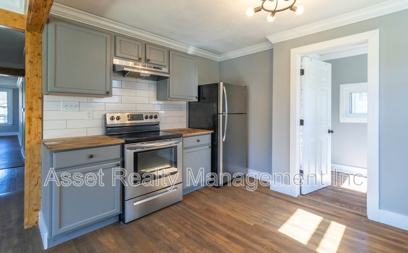 1900 Edgewood Avenue property image