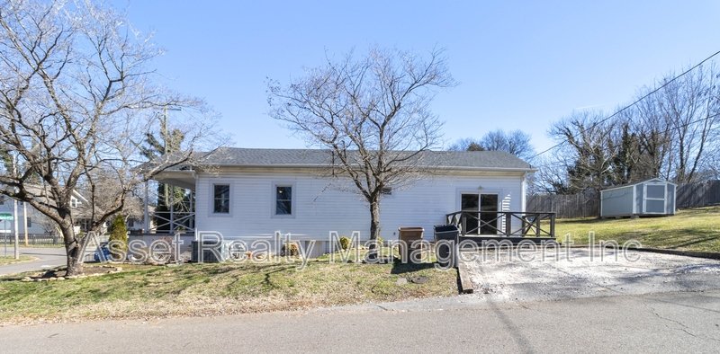 1900 Edgewood Avenue property image